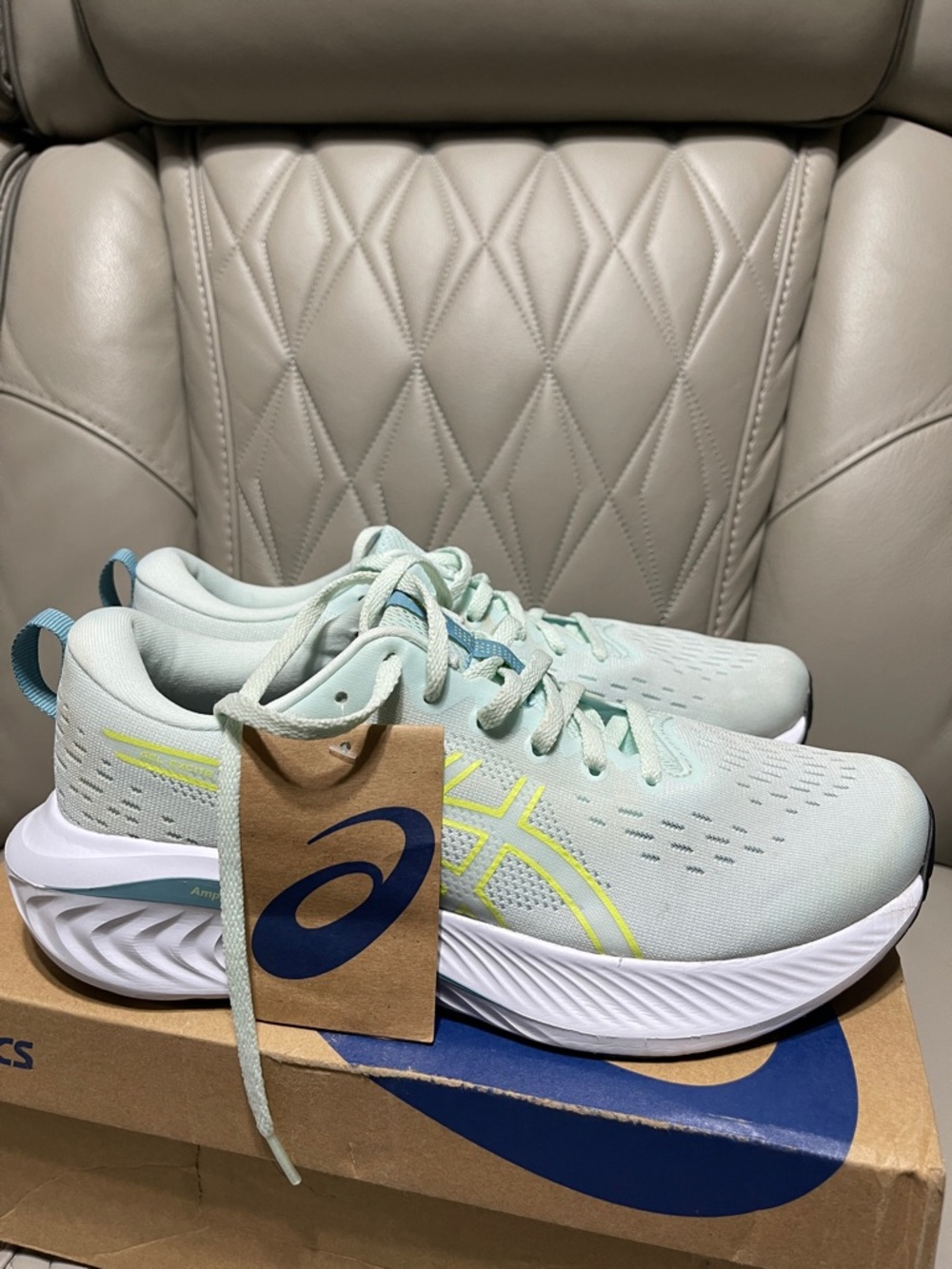 Asics GEL-EXCITE10 SIZE 9.5 Mint Green and Pale Yellow Women's Running Shoes